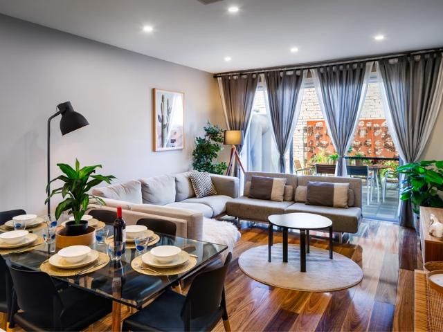 Cosy & Comfortable PET friendly! Near city, central location CALL NOW