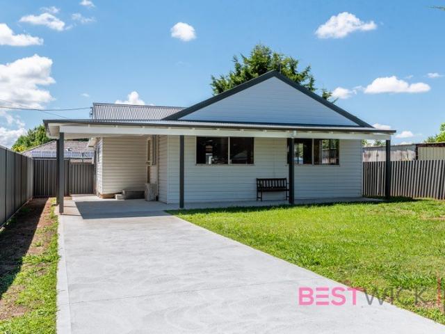 Cosy & Convenient Three Bedroom Home