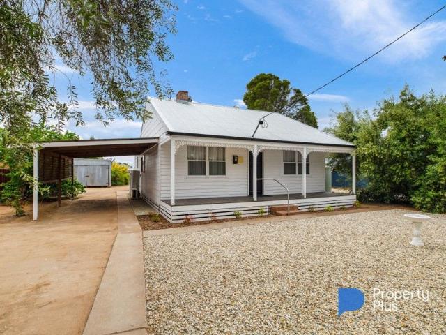 Cosy Country Cottage Renovated Throughout