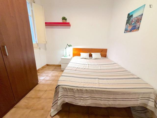 Cosy double bedroom near Parc del Turó del Putxet