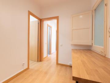 Cosy Double bedroom in shared flat close to Zona Universitària