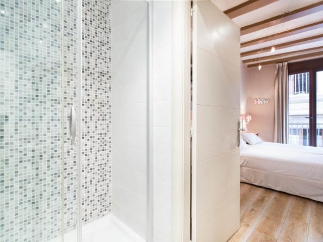 Cosy equipped studio right in the city centre