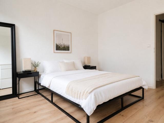 Cosy, fully furnished, freshly renovated 2 room apartment in Berlin Wilmersdorf, Berlin Amsterdam Apartments for Rent