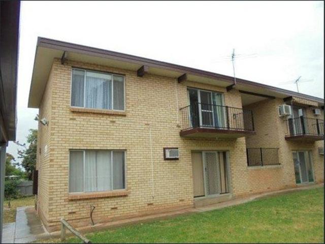 Cosy Flat Close to Schools and Shops