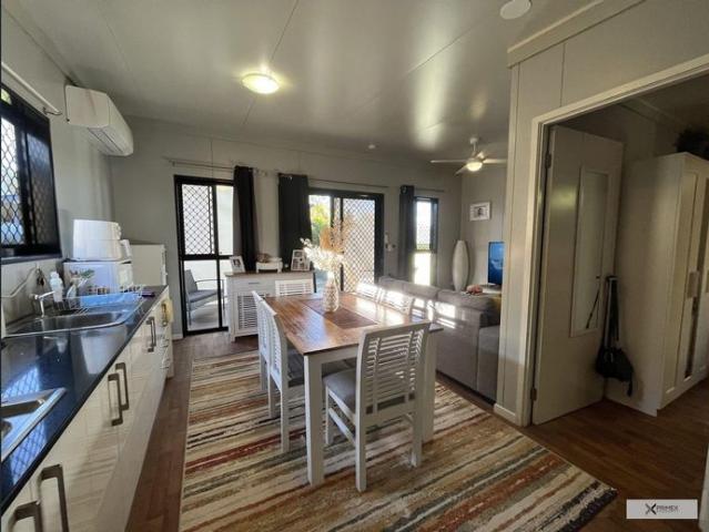 Cosy granny flat in prime location!