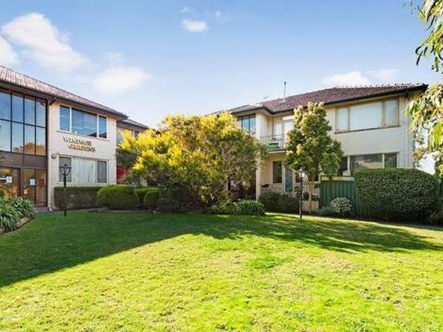 COSY HOME PRIVATE BACKYARD LOW B C FEES