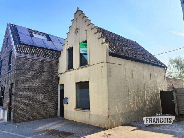 Cosy home with space garden in centre of Oostkamp