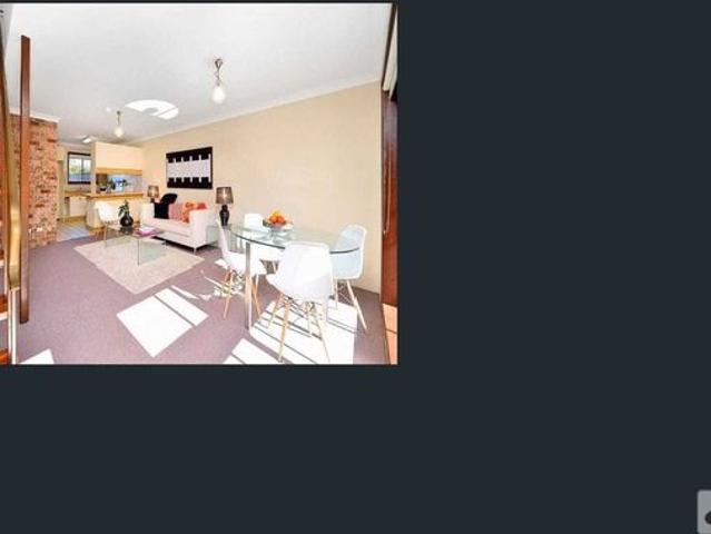 Cosy & Homely Two Bedroom Apartment