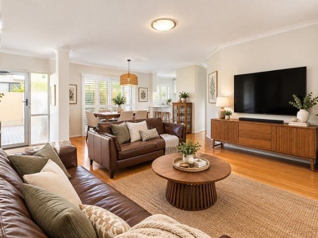 Cosy, Inviting, and Perfectly Positioned Your New Home Awaits!