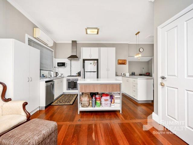 Cosy, Low Maintenance Living in Carey Park
