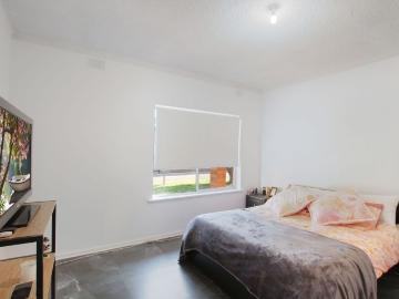 Cosy, Lovely Two Bedroom Unit