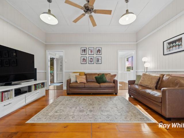 Cosy Place To Call Home,4 Bed 1 Bath With Powered Shed
