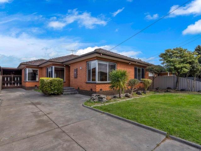 cosy property close to everything!
