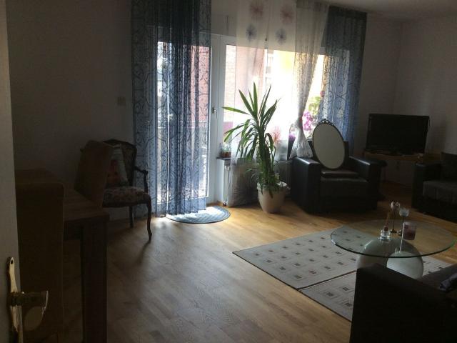 Cosy, quiet, bright, large apartment close to the city, Bochum Amsterdam Apartments for Rent