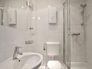 Cosy rooftop apartment with balcony in the heart of the Belgian Quarter, Koln Amsterdam Apartments for Rent