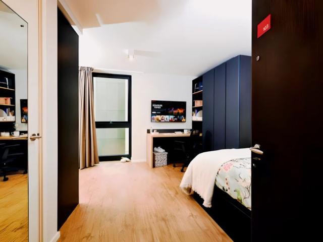 Cosy studio close to The Merrion Centre
