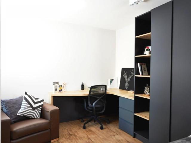 Cosy studio close to Nottingham Trent University Has an Apartment
