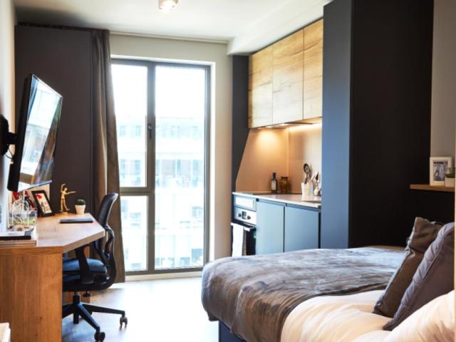 Cosy studio close to Nottingham Trent University Has an Apartment