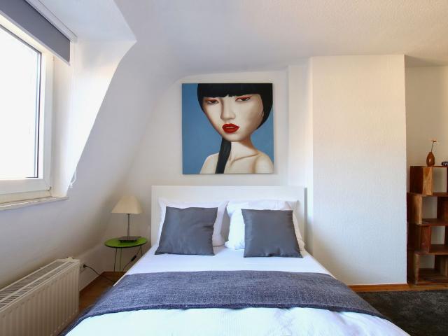 Cosy studio in central location, Koln Amsterdam Apartments for Rent