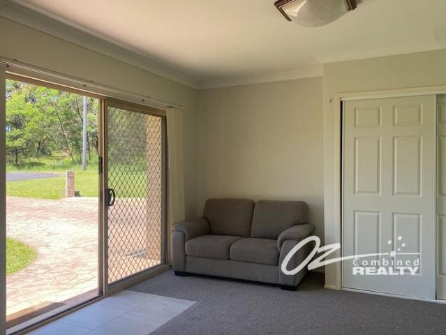 COSY STUDIO INCLUDING WATER, ELECTRICITY & GARDEN MAINTENANCE