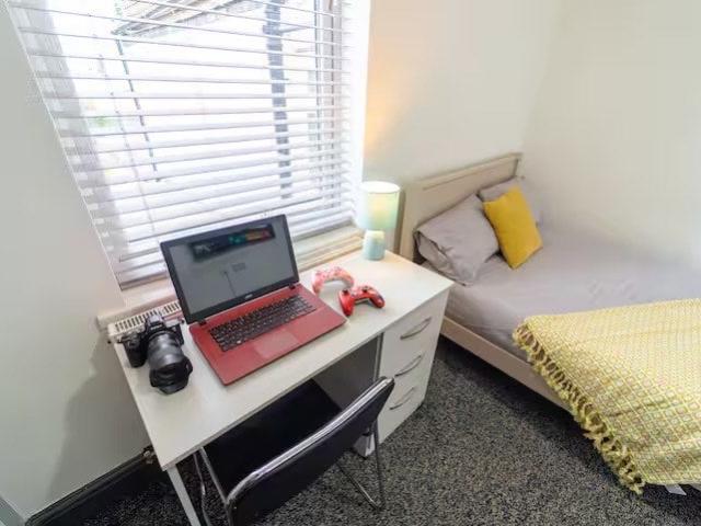 Cosy Studio on Offer !