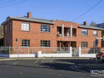 Cosy Sanctuary in Sought After Suburb