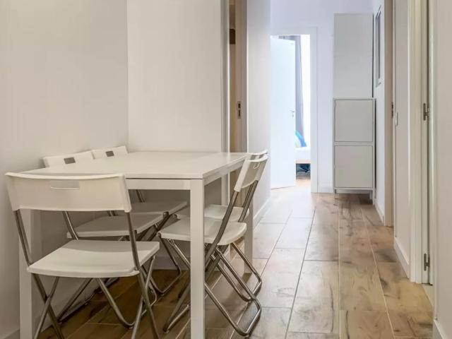 Cosy single bedroom in a student flat, in La Pubilla Cases