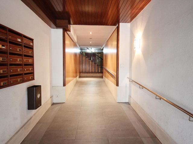 Cosy single bedroom in the Les Corts district