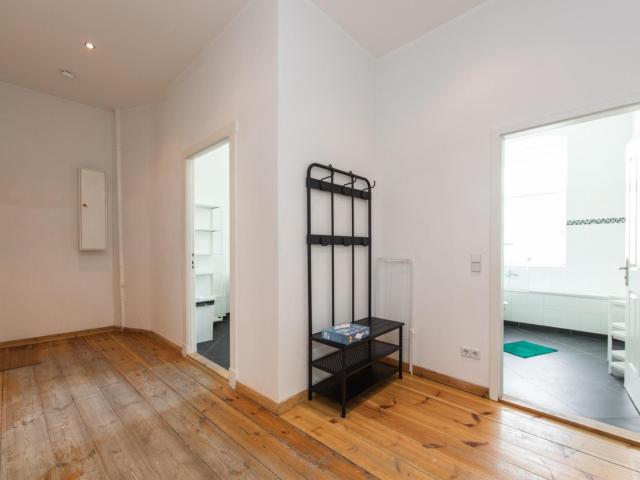Cosy single bedroom with balcony in the nice residential area of Wilmersdorf