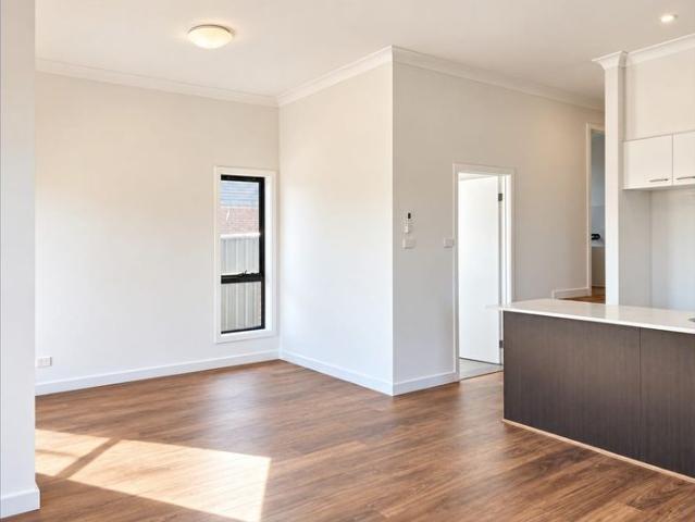 Cosy & Spacious 4 Bedroom House