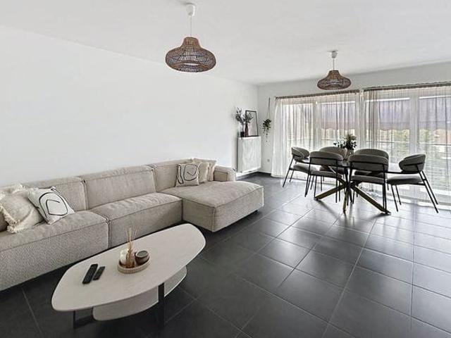 Cosy two bedroom apartment with an indoor garage for rent