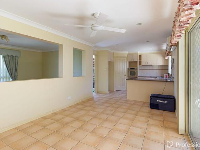 Cosy Two Bedroom Gem