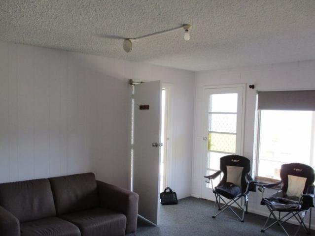 COSY TWO BEDROOM UNIT