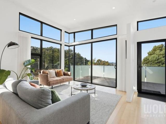 Cosy Three Bedroom Townhouse