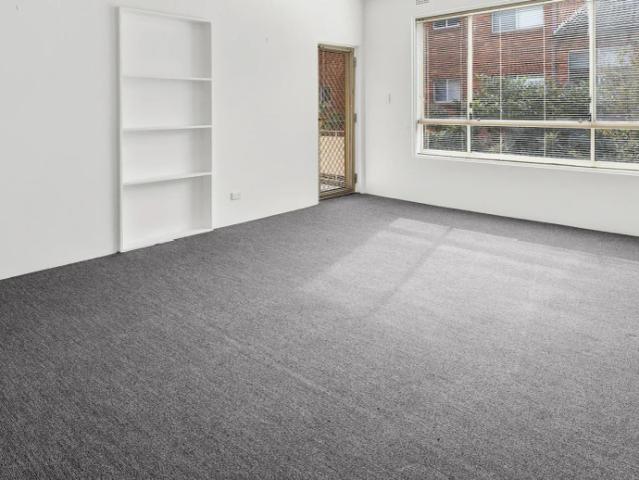 SPACIOUS THREE BEDROOM UNIT