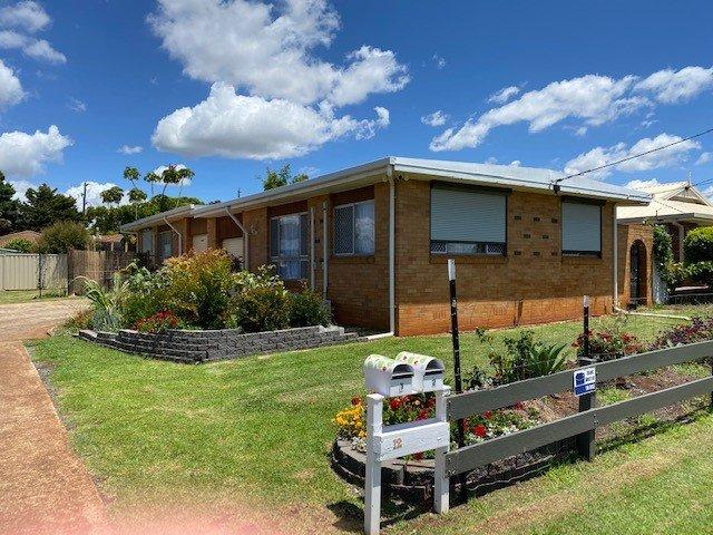 Cosy Unit Close to University And Local Schools!