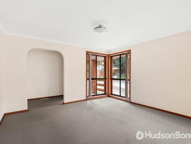 Cosy Unit in Great Location