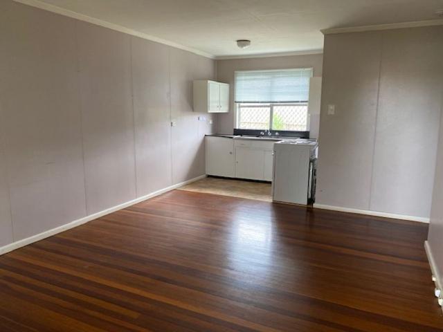 Cosy Unit in Great Location – Close to Town