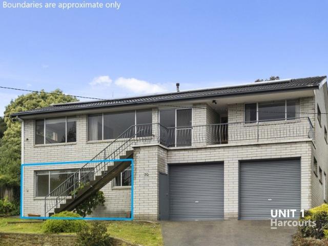 Cosy Unit With Amazing Views!