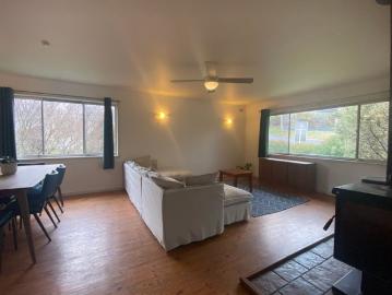 Cosy Winter Retreat in the Heart of Jindabyne