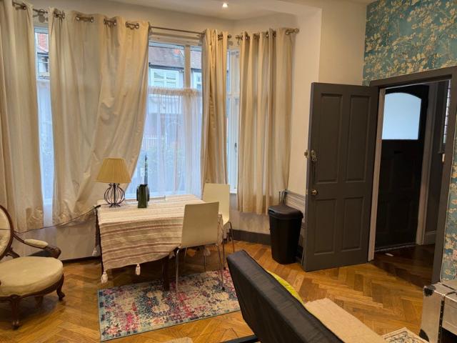 Cosy 1 bed flat inc of bills, pets welcome