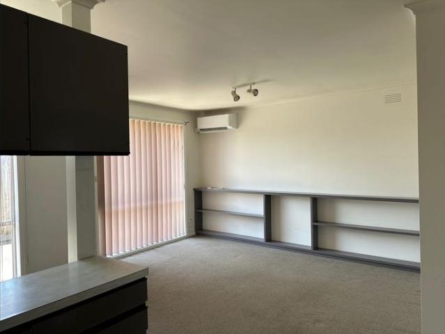 Cosy 1 bedroom unit!