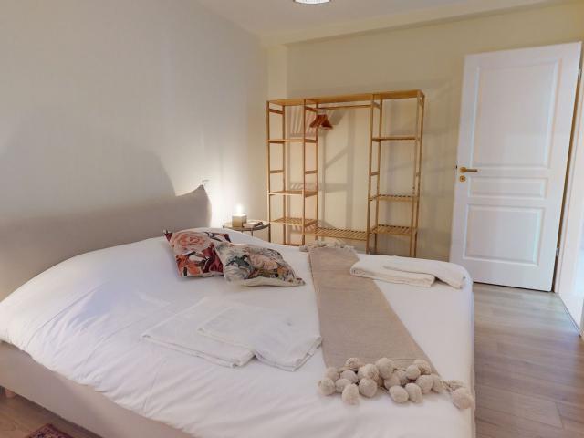 Cosy 1 Bedroom Apartment with Mountain Views and Ideal Location