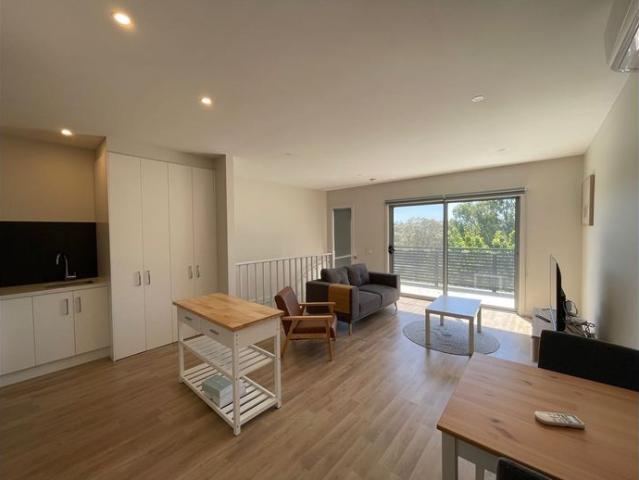 Cosy 2 Bedroom Town House Quiet Location