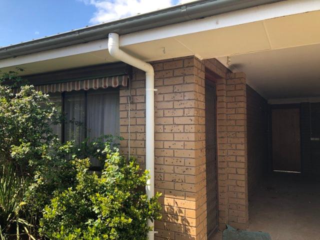 Cosy 2 bedroom Unit in Alexandra!
