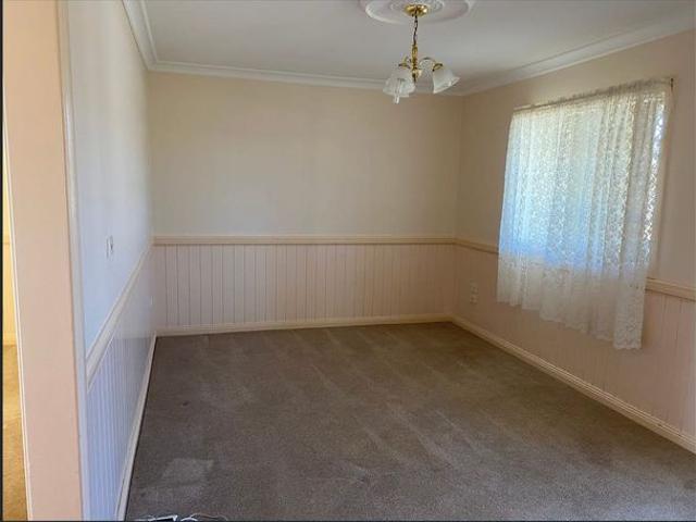 Cosy 2 Bedroom Ground Floor Townhouse