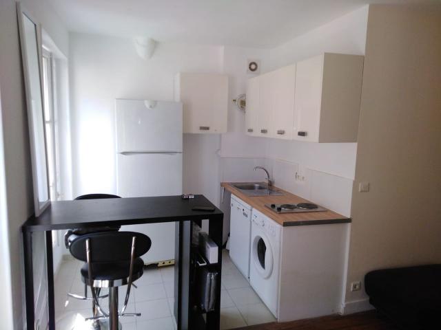Cosy 2 room appartment in the heart of Paris 5th arrondissement, Paris Amsterdam Apartments for Rent