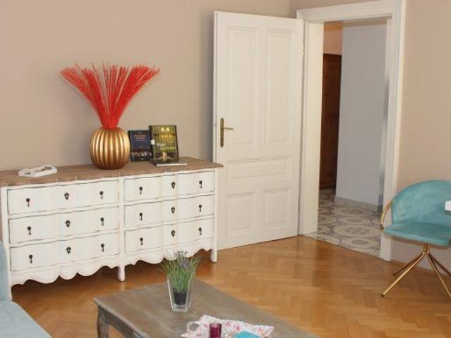 Cosy 2 room flat in Hernals with the charm of an elegant building