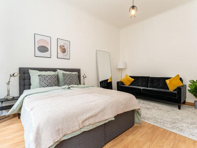 Cosy, 2 room flat with separate kitchen in the heart of Köpenick, Berlin Amsterdam Apartments for Rent