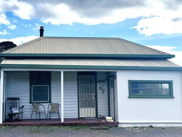 Cosy 2Bedroom Home with Mountain Views
